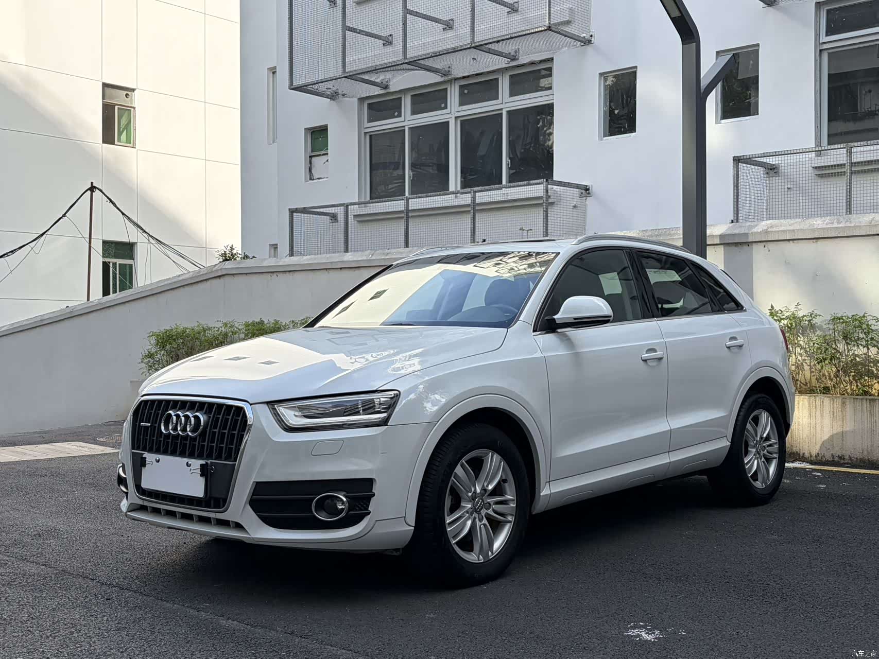 Audi Q3, 2014 1
