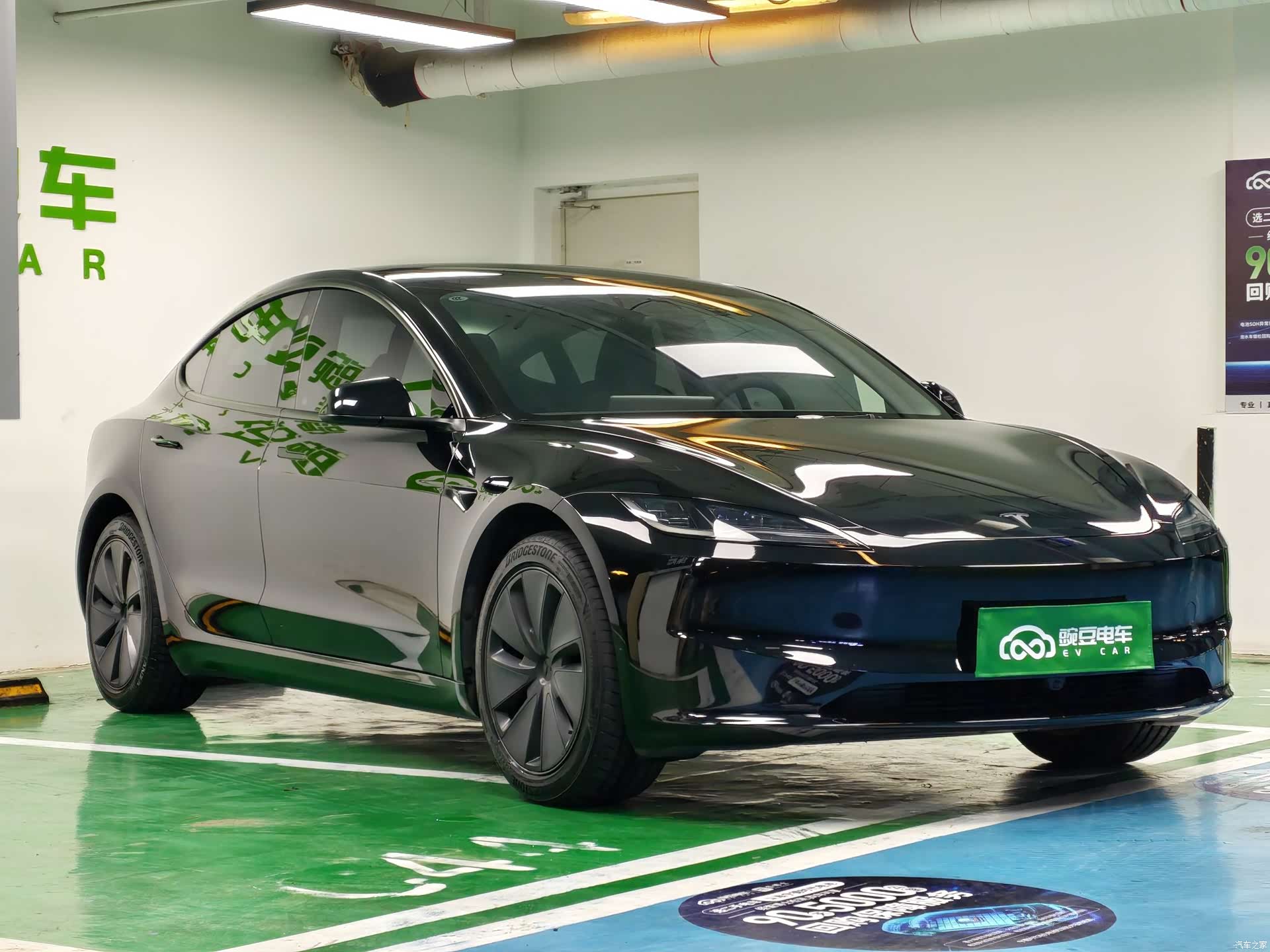 Tesla Model 3, 2026 все фото
