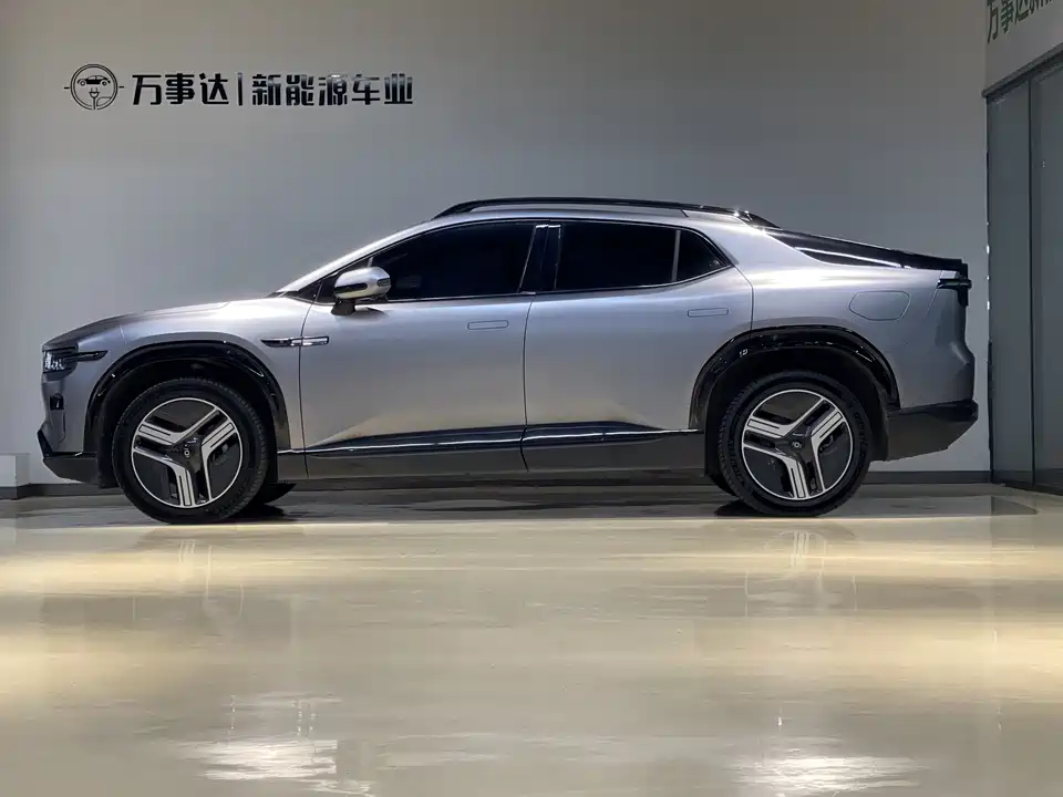 Changan E07