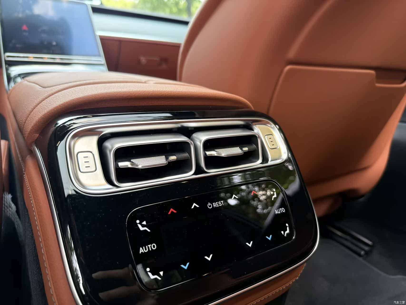 Mercedes-Benz S-Class, 2022 9
