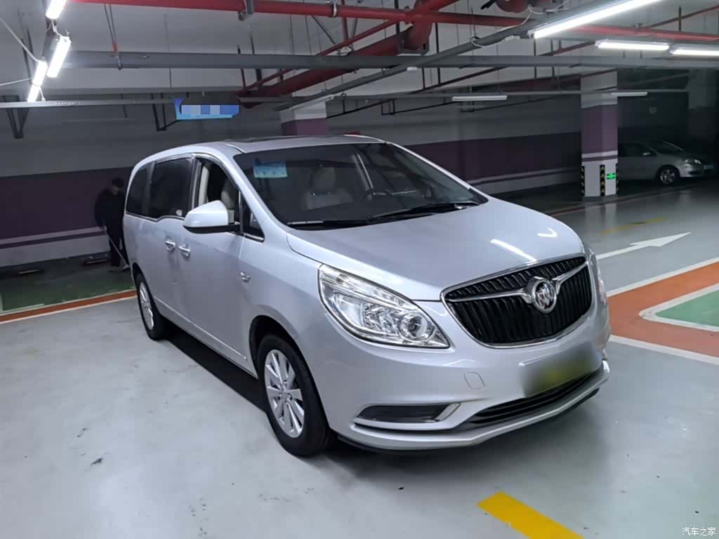 Buick GL8, 2018 4