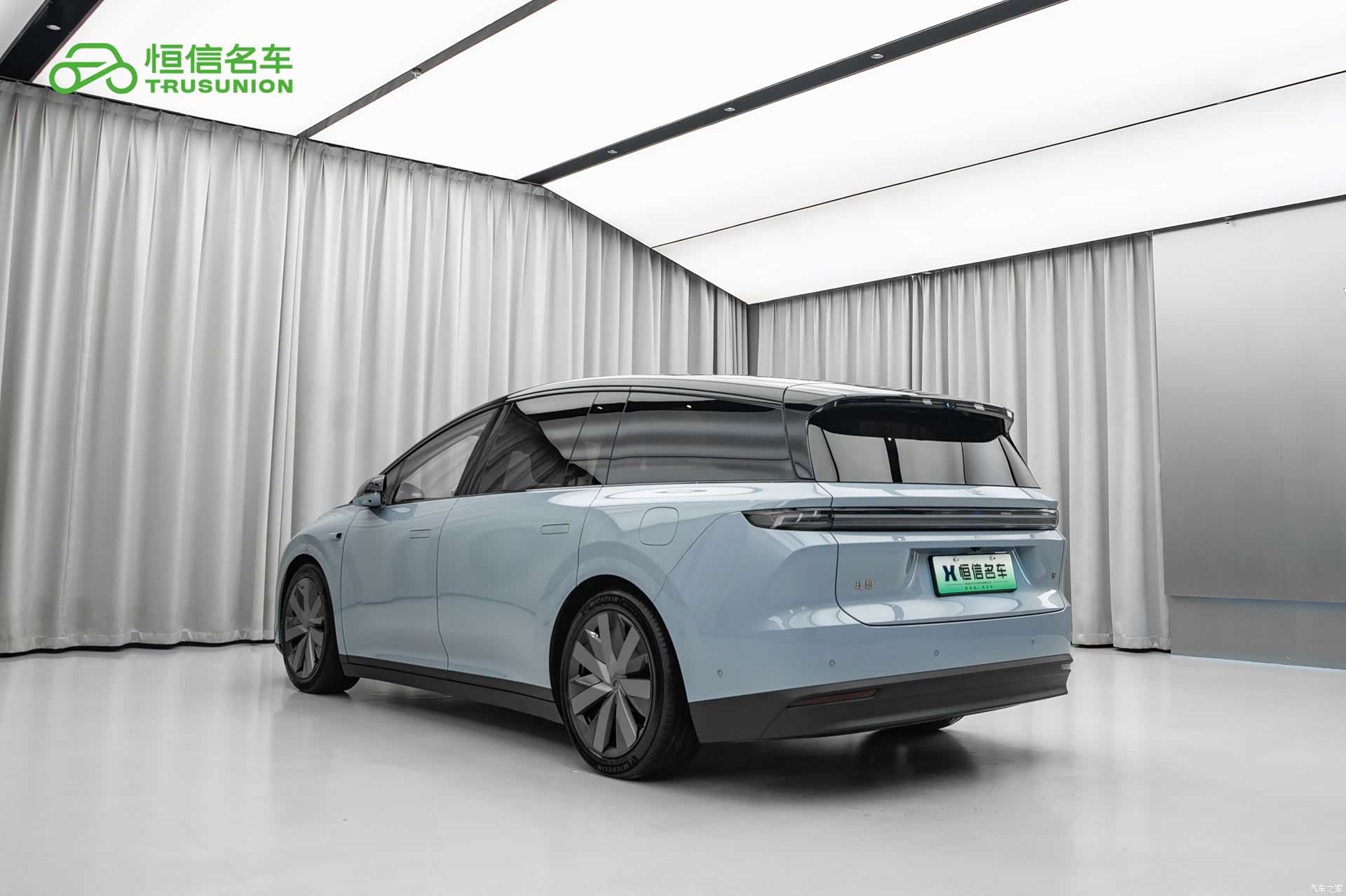 Li Auto i8, 2025 6
