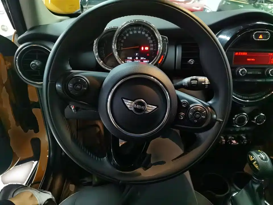 MINI MINI