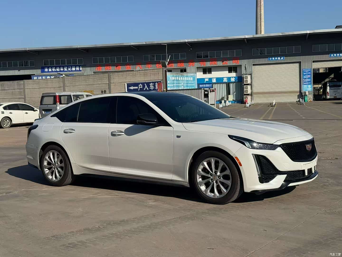 Cadillac CT5, 2023 3