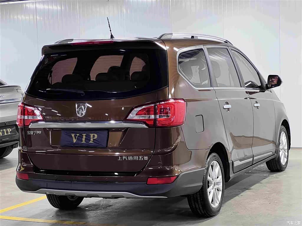 Wuling 730, 2016 4