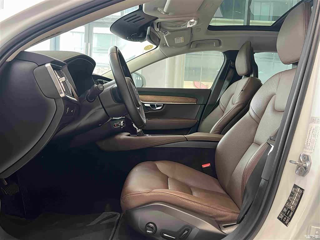 Volvo S90, 2018 4