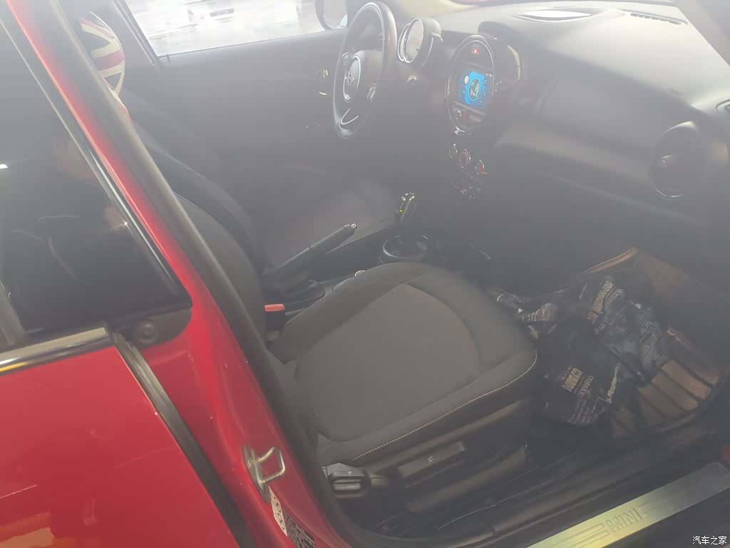 Mini ONE, 2020 16