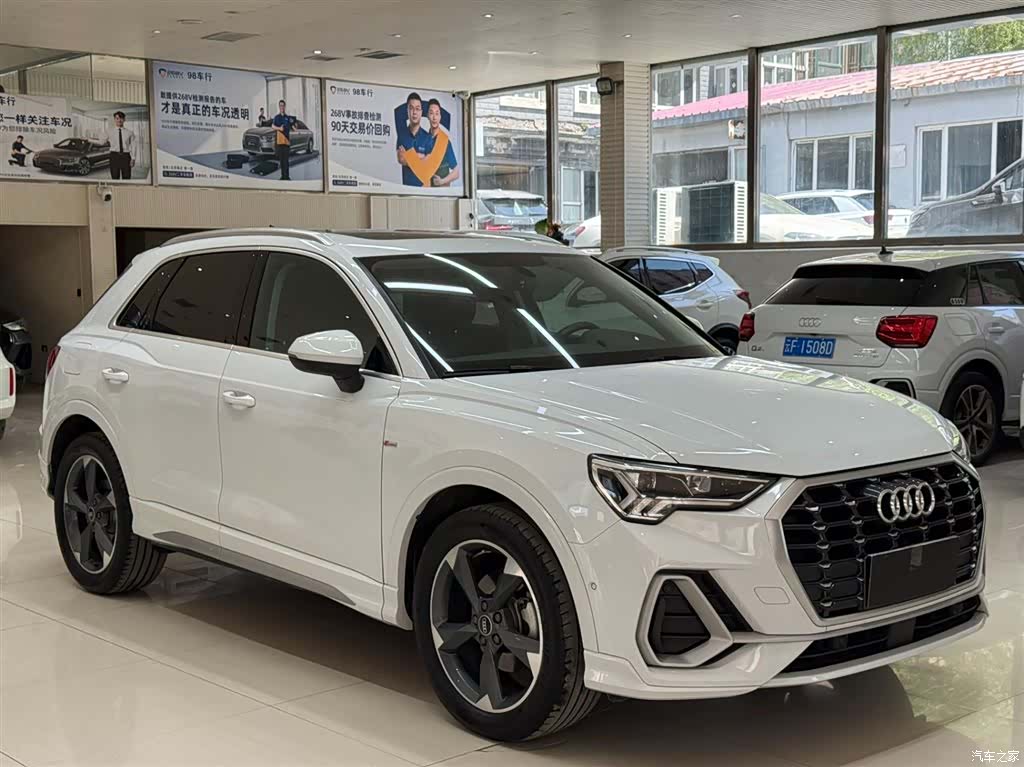 Audi Q3, 2023 3