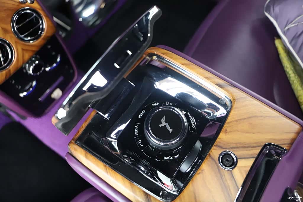Rolls-Royce Cullinan, 2020 19