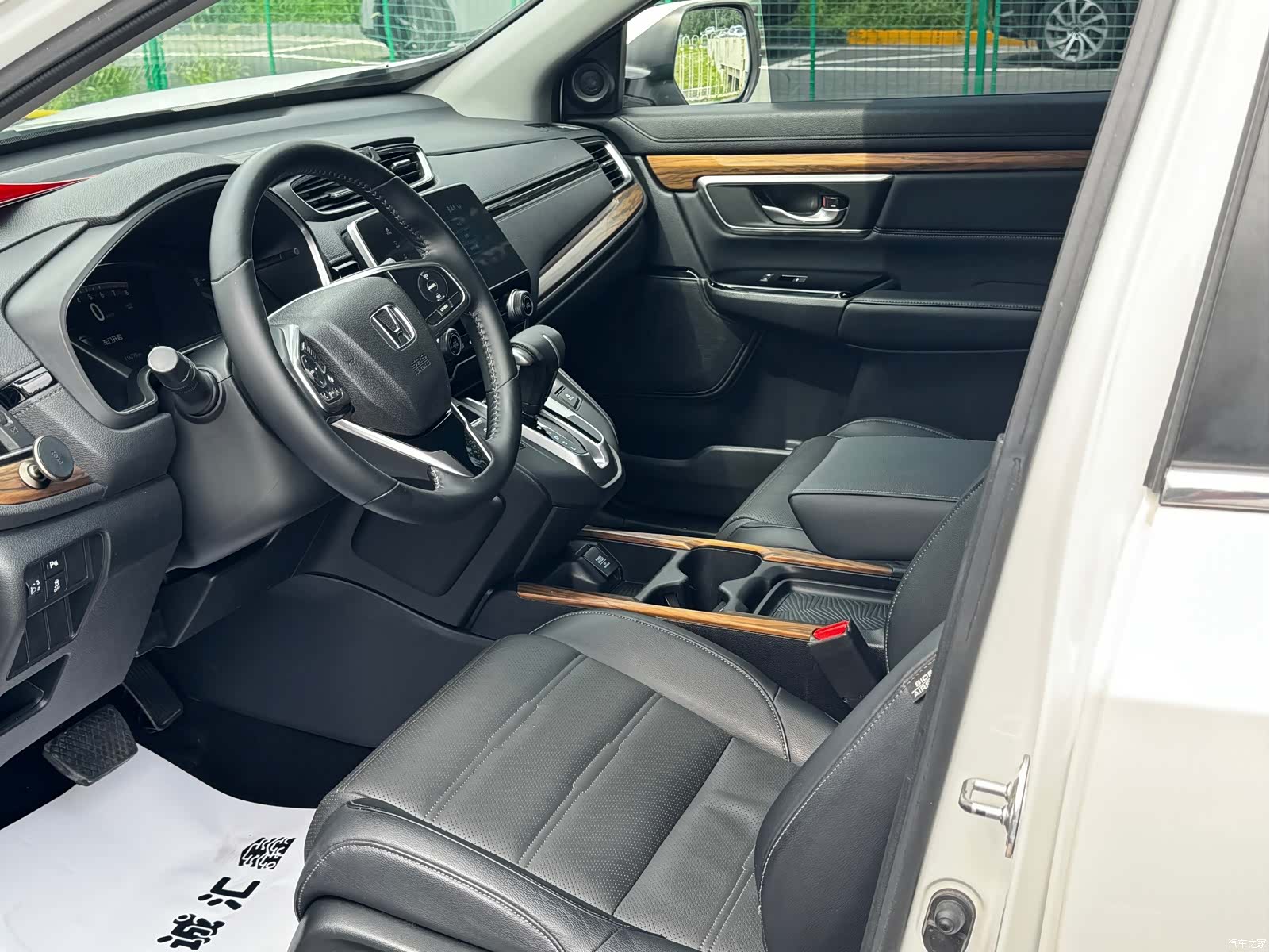 Honda CR-V, 2017 все фото