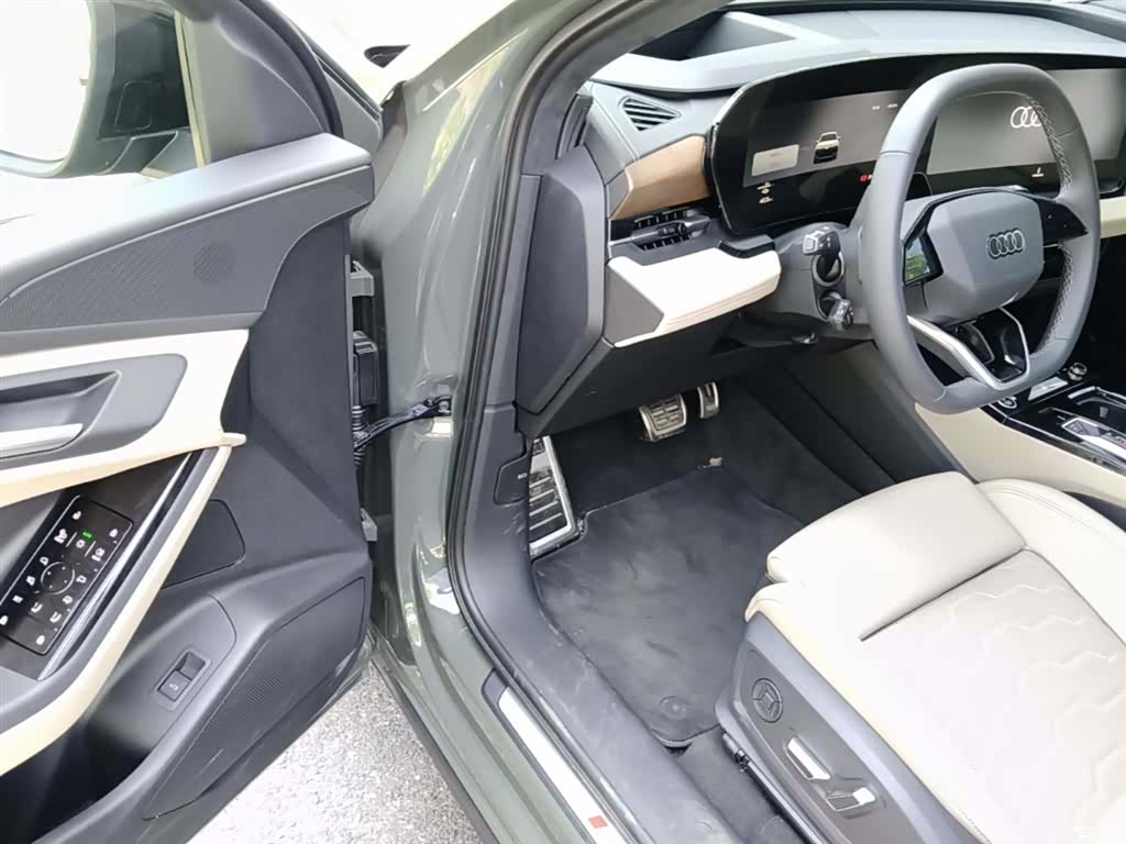 Audi e-tron, 2025 16