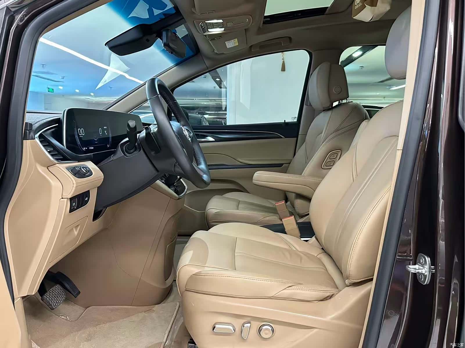 Buick GL8, 2021 9