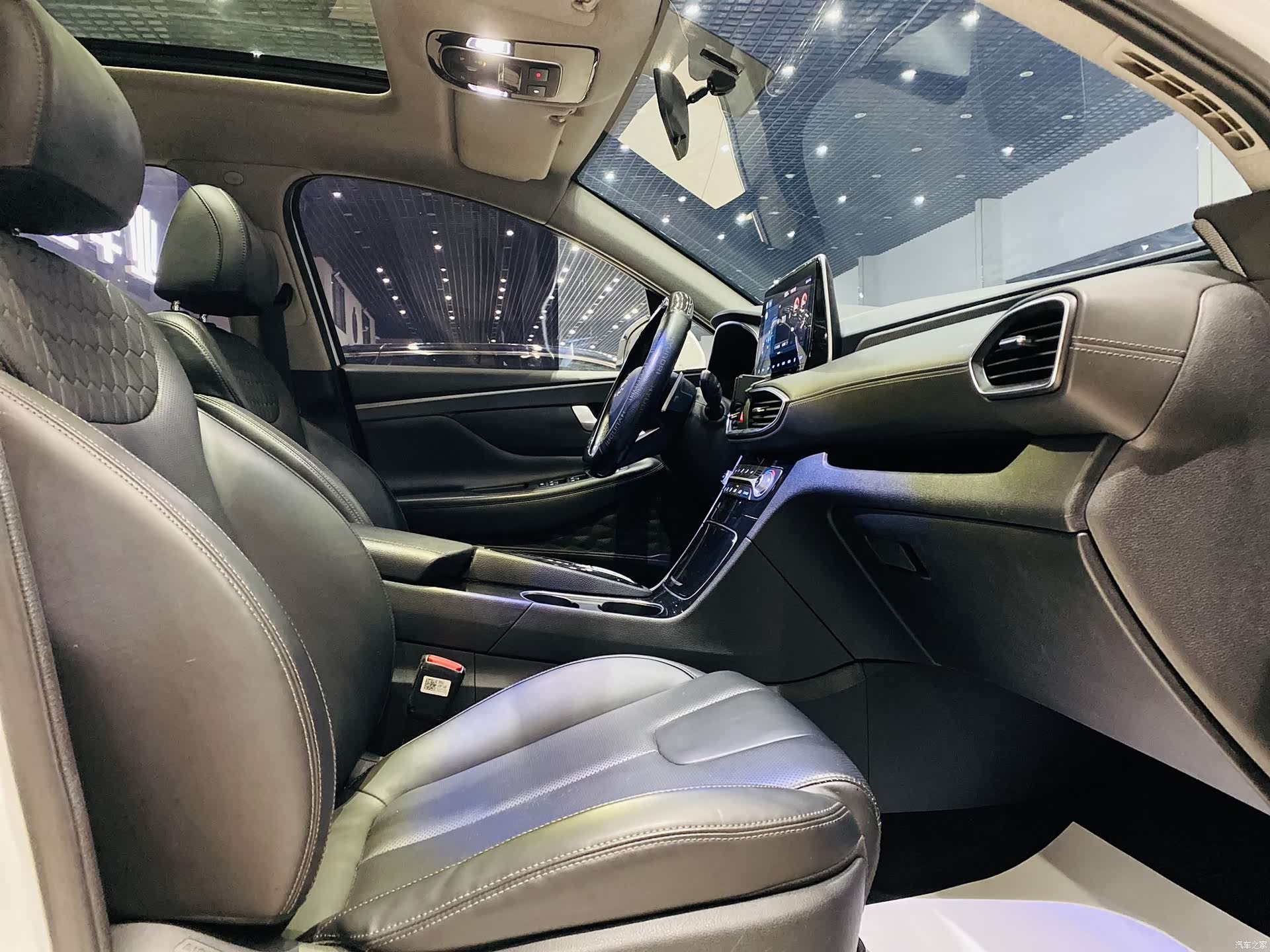 Hyundai Santa Fe, 2021 10