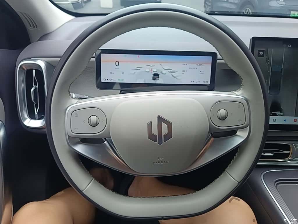 Leapmotor B01, 2025 11