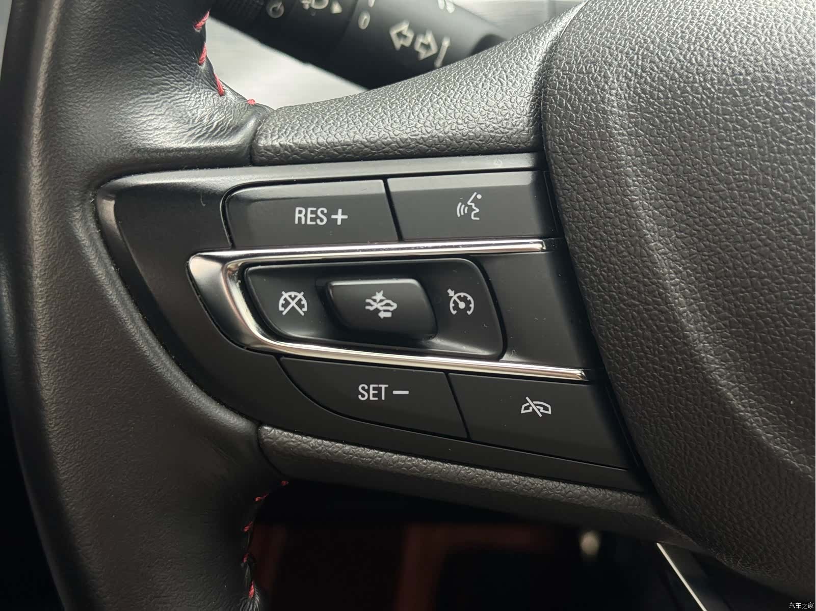Buick Verano, 2023 18