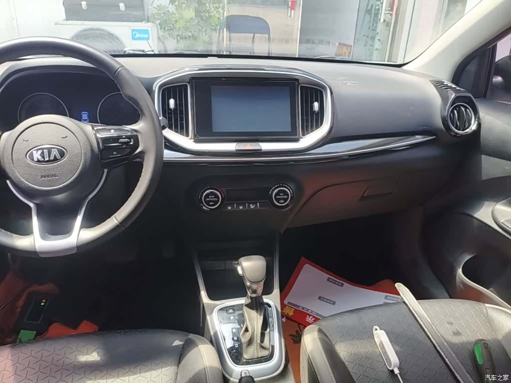 Kia KX1, 2019 13