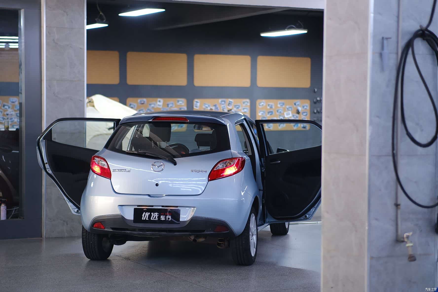 Mazda 2, 2011 8