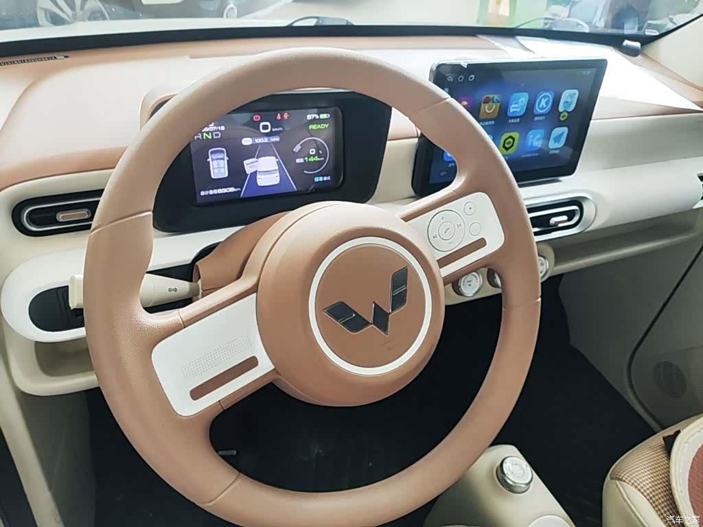 Wuling MINIEV, 2025 11