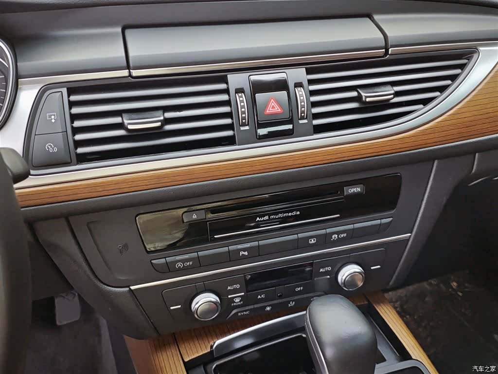 Audi A6L, 2018 16
