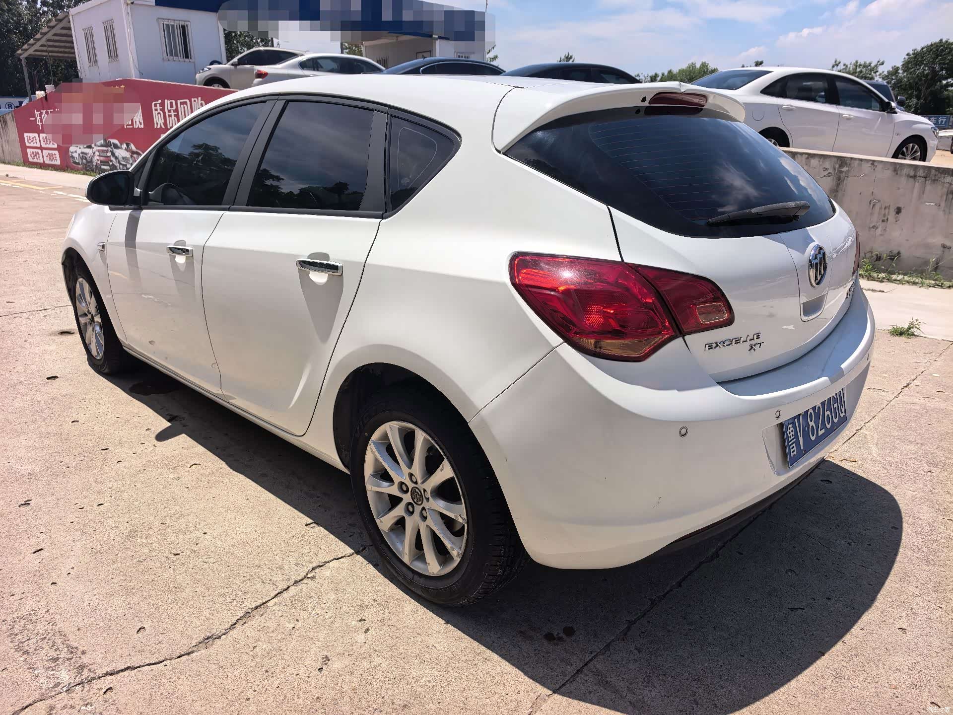 Buick XT, 2012 6