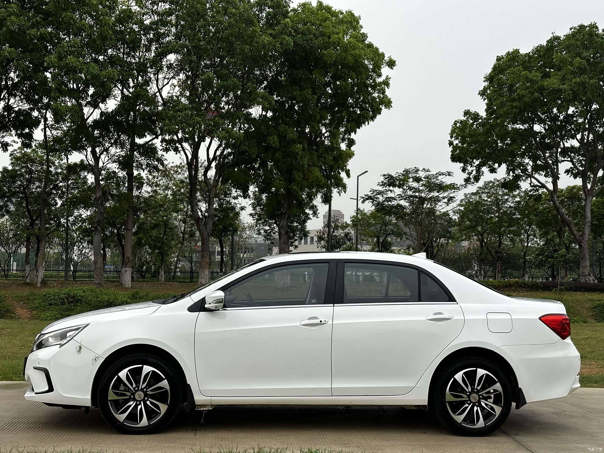 BYD Qin, 2016 4