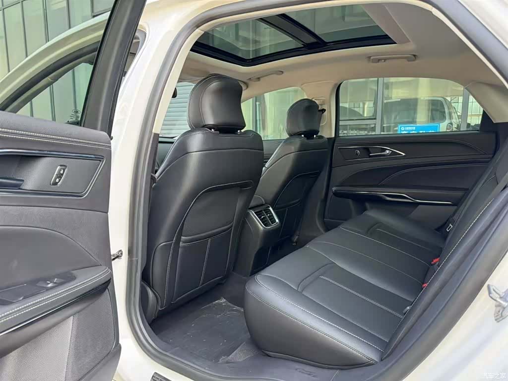 Ford Taurus, 2019 18