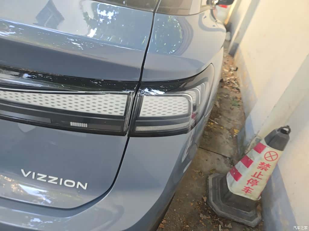 Volkswagen ID.7, 2025 8
