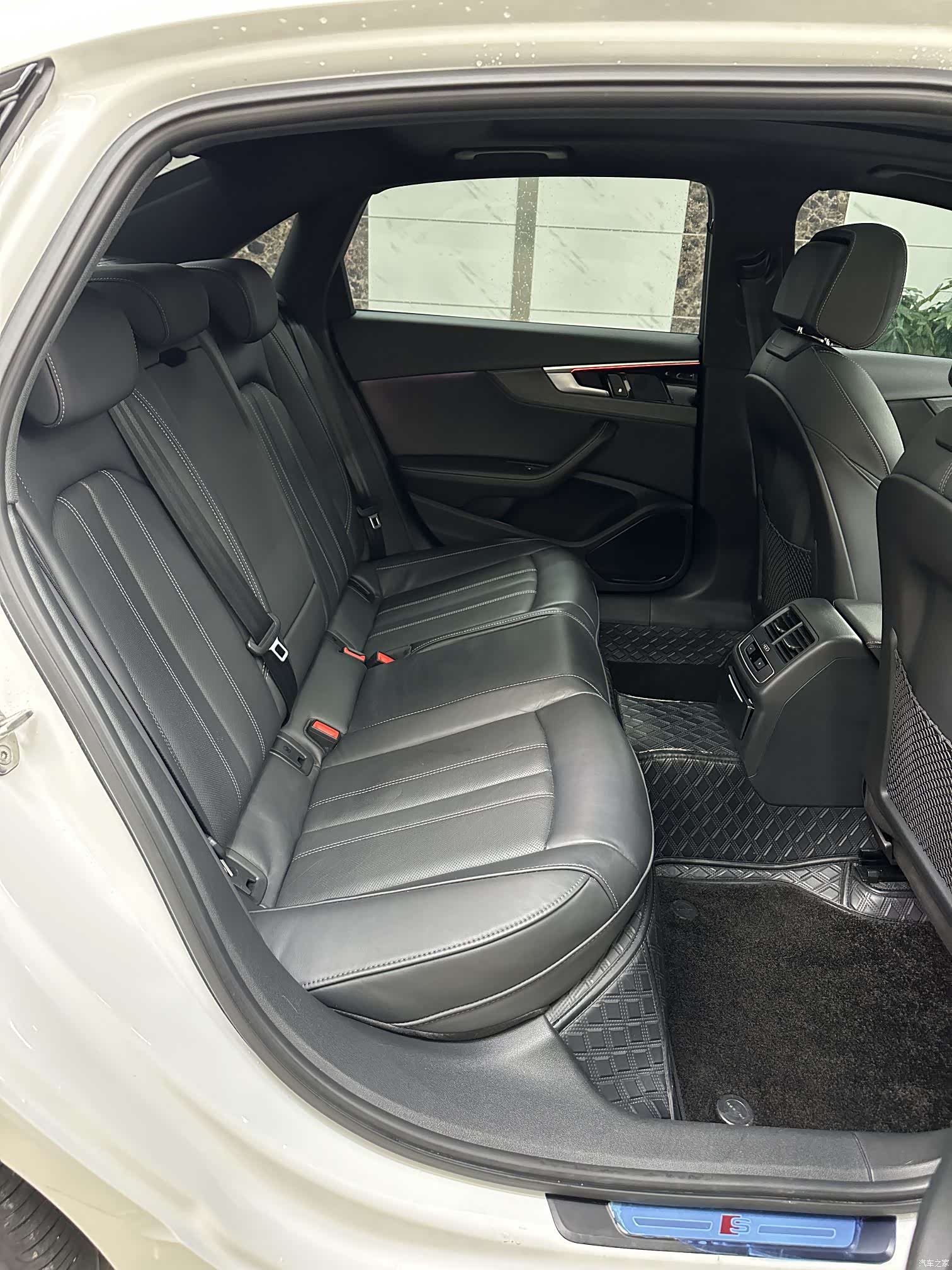 Audi A4L, 2023 12
