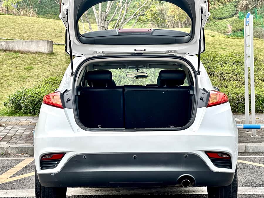 Changan Eado XT 2015, фото 16