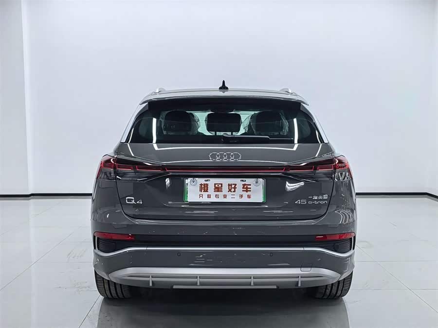 Audi Q4 e-tron 2026, фото 5