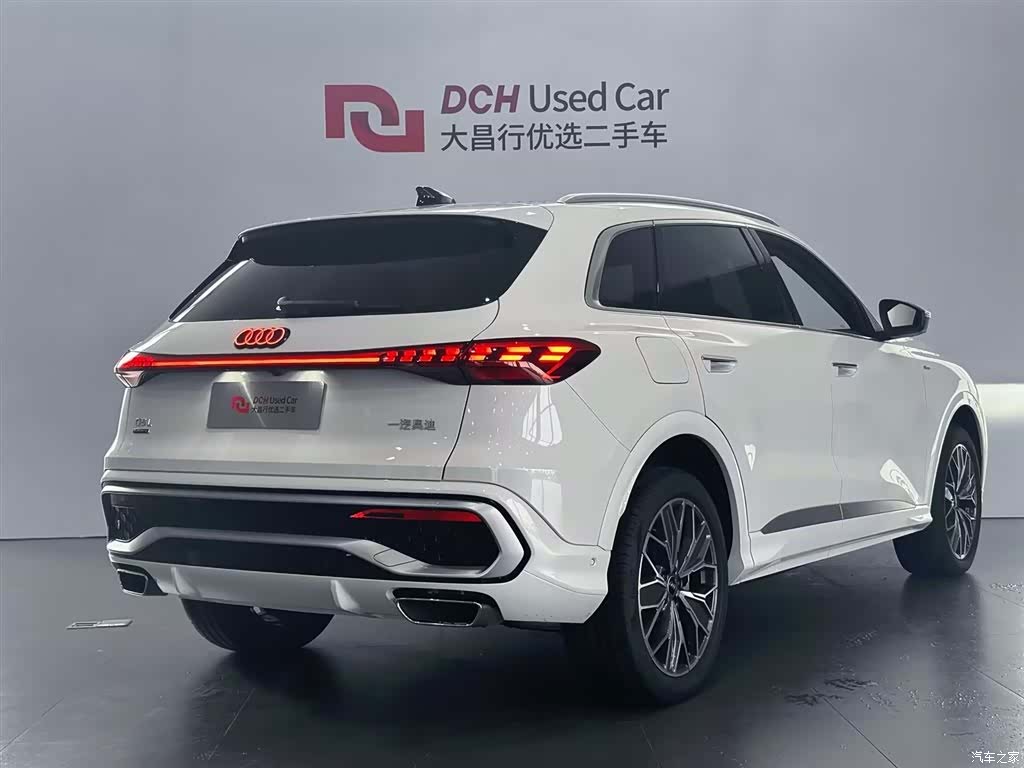 Audi Q5L, 2026 4