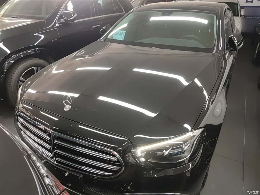 Mercedes-Benz E-Class, 2022 3