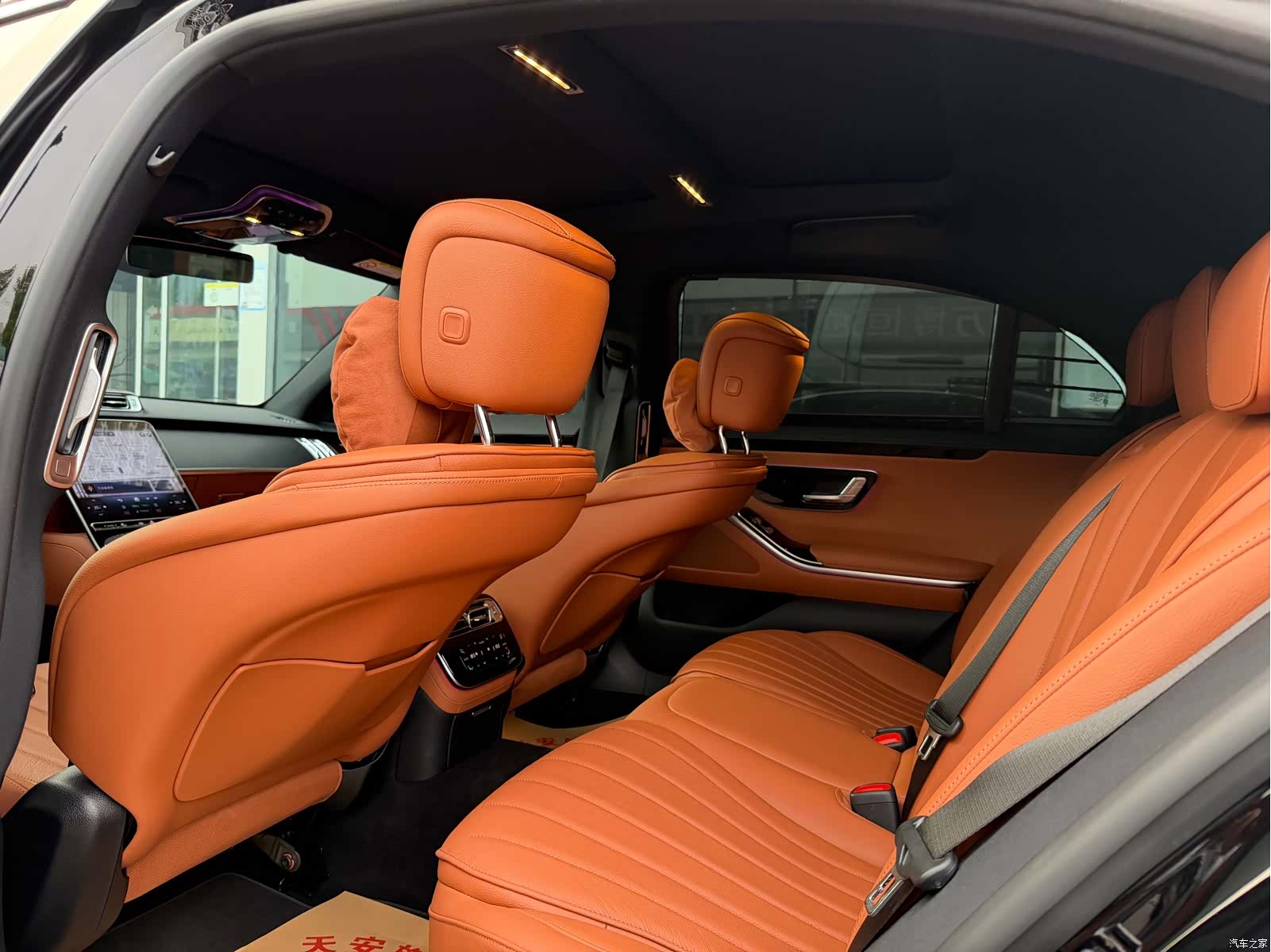 Mercedes-Benz S-Class, 2025 10