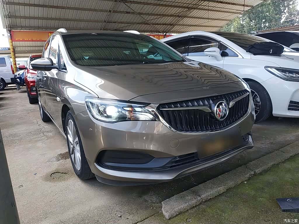 Buick GL6, 2021 4