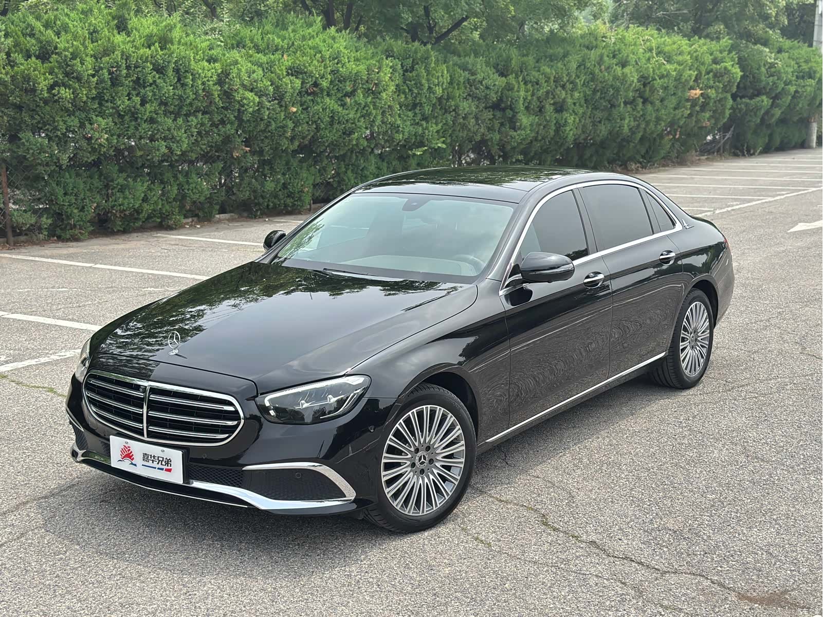 Mercedes-Benz E-Class, 2022 3