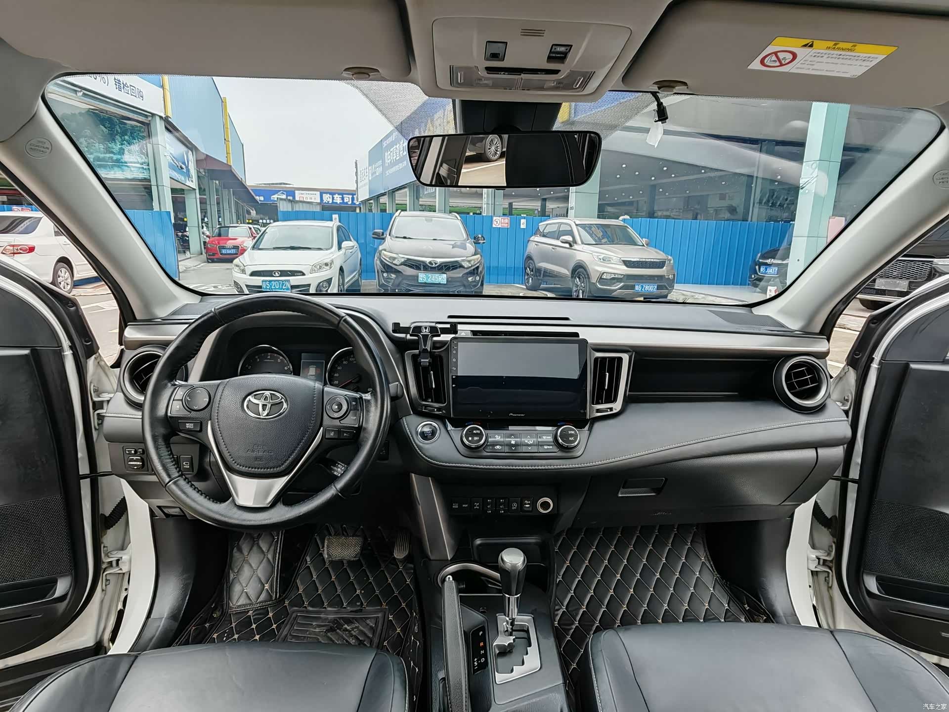 Toyota RAV4, 2016 12