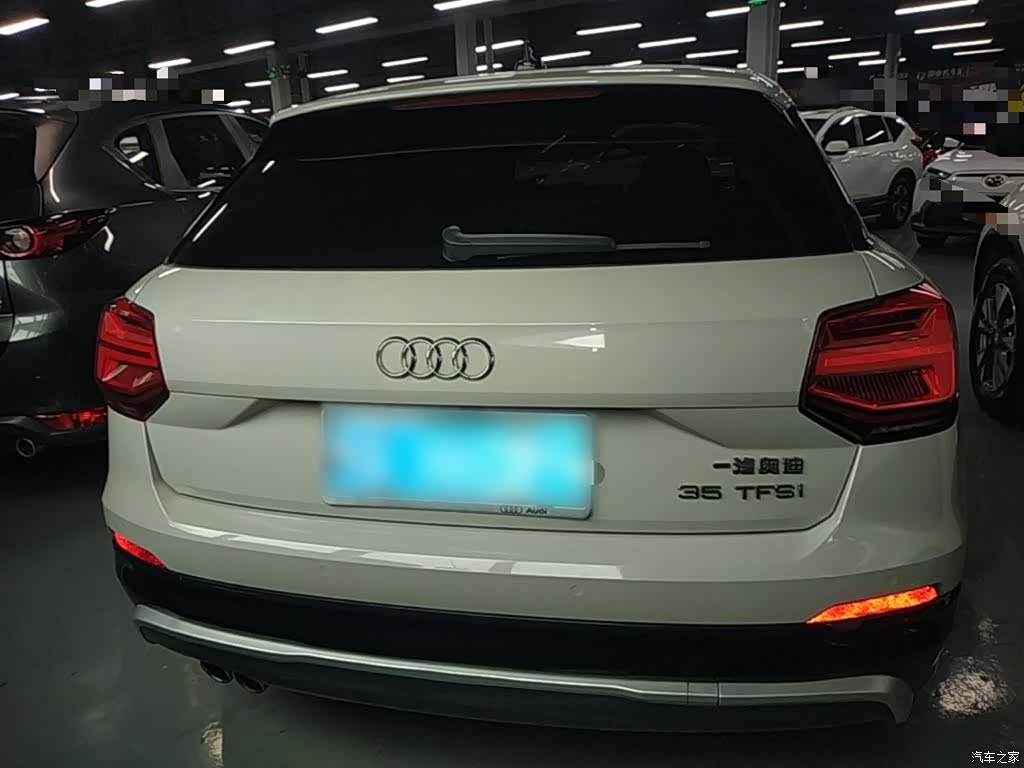 Audi Q2L, 2019 6