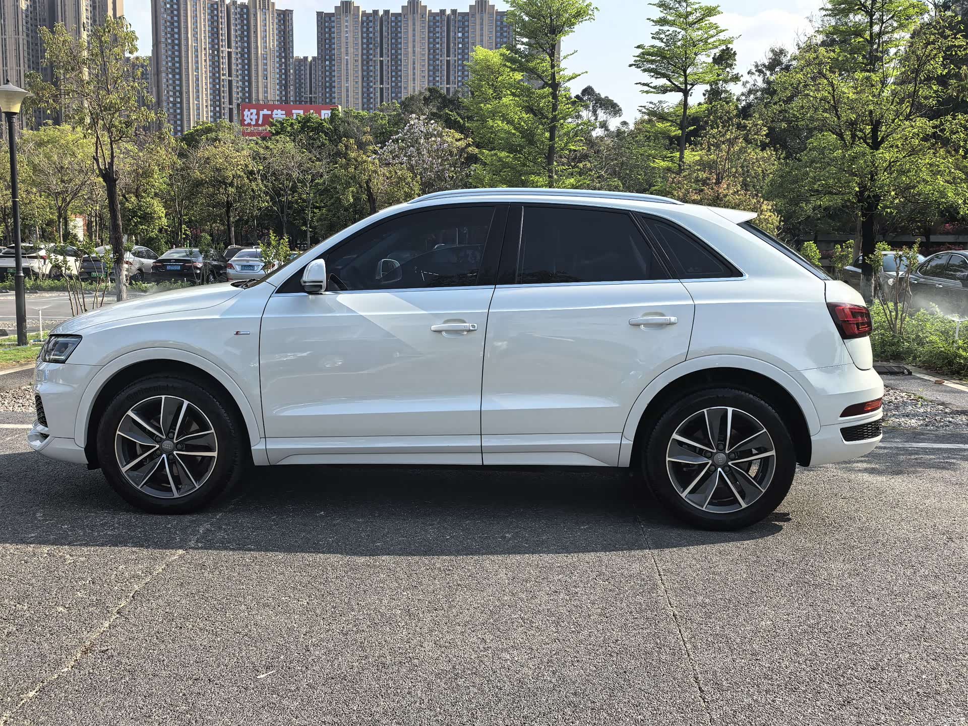 Audi Q3, 2019 3
