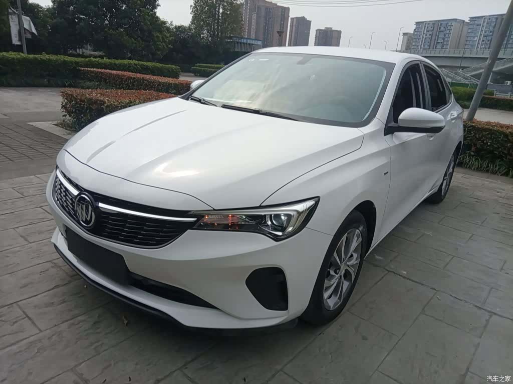 Buick Verano, 2023 1