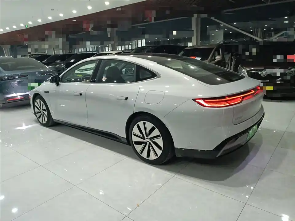 Geely Galaxy Galaxy E8