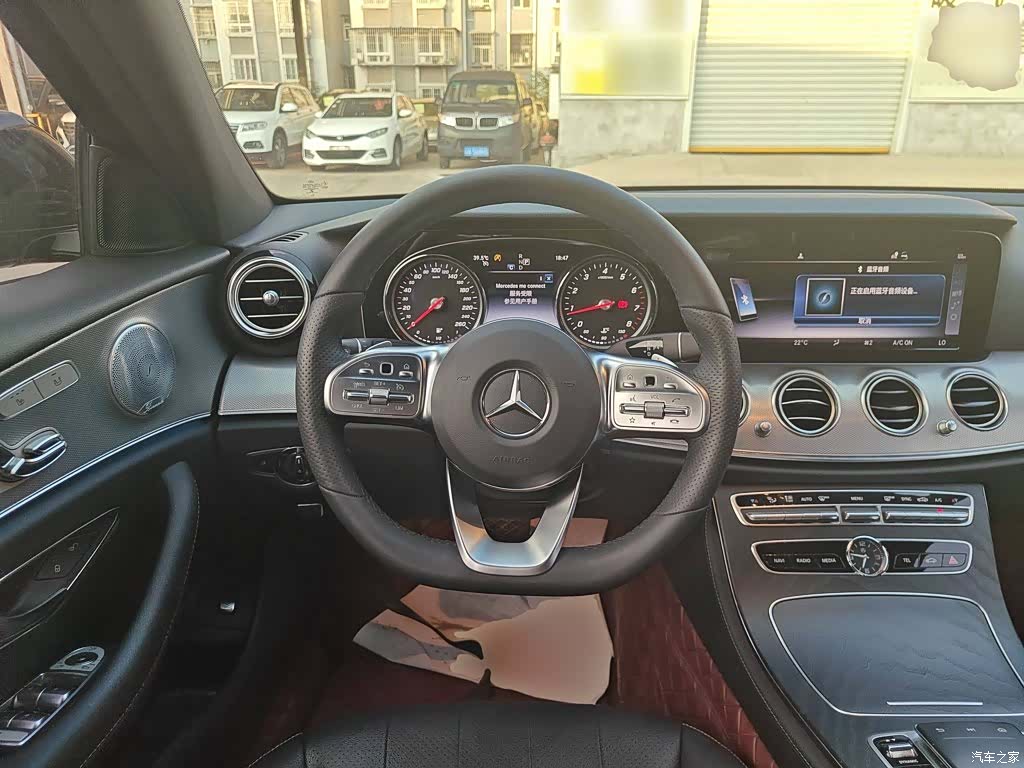 Mercedes-Benz E-Class, 2019 3