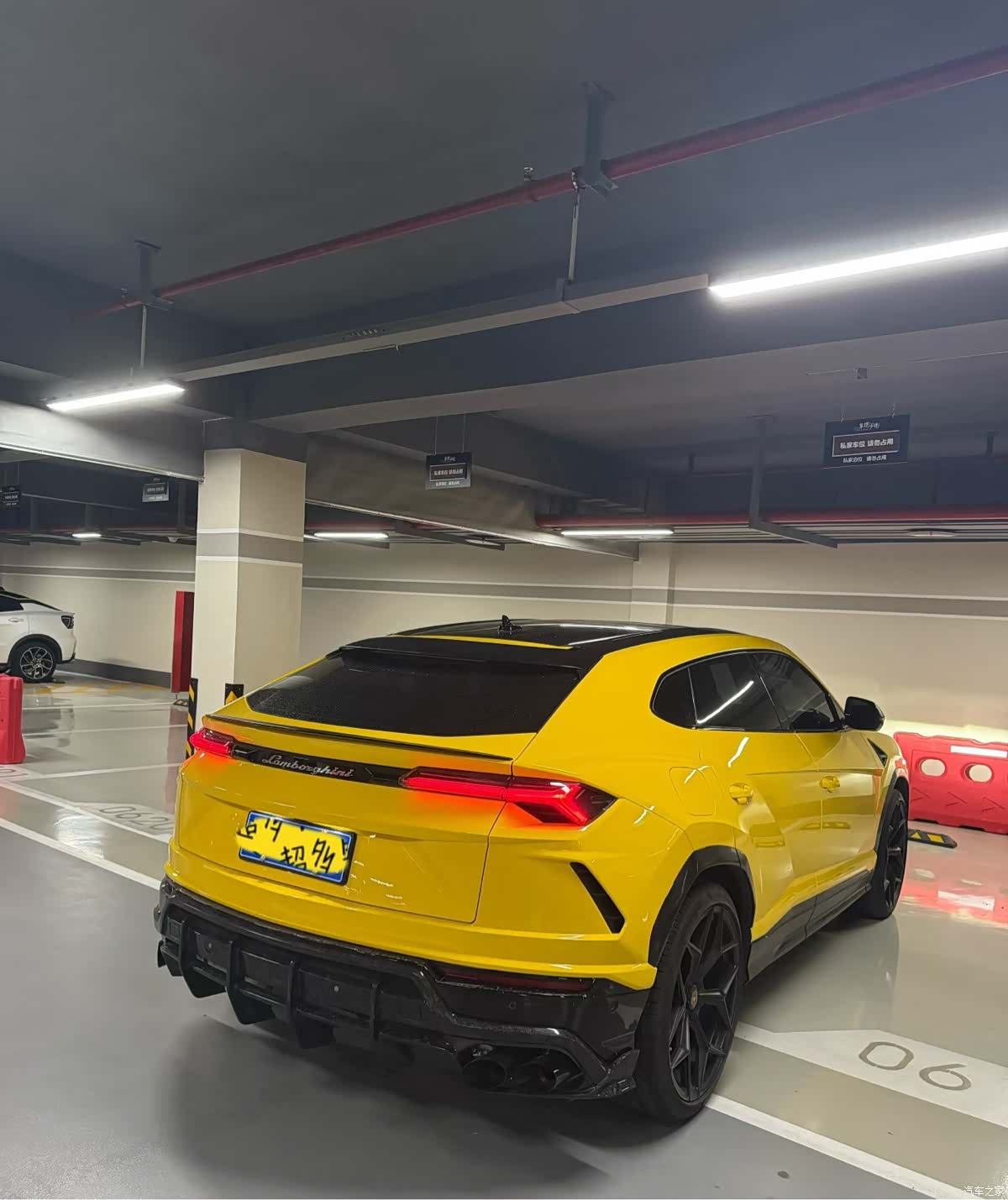Lamborghini Urus, 2019 3