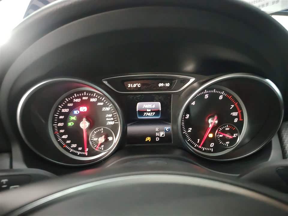 Mercedes-Benz GLA Mercedes-Benz GLA