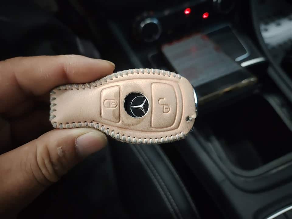 Mercedes-Benz GLA Mercedes-Benz GLA