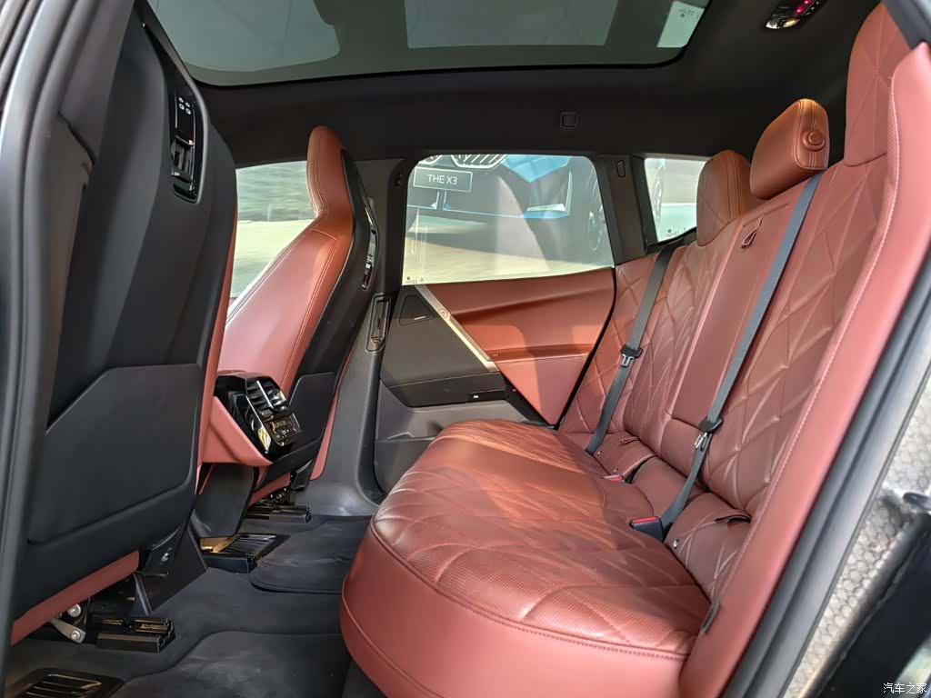 BMW iX, 2023 13