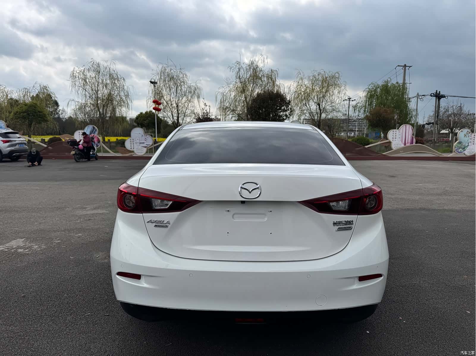 Mazda Mazda3, 2015 6