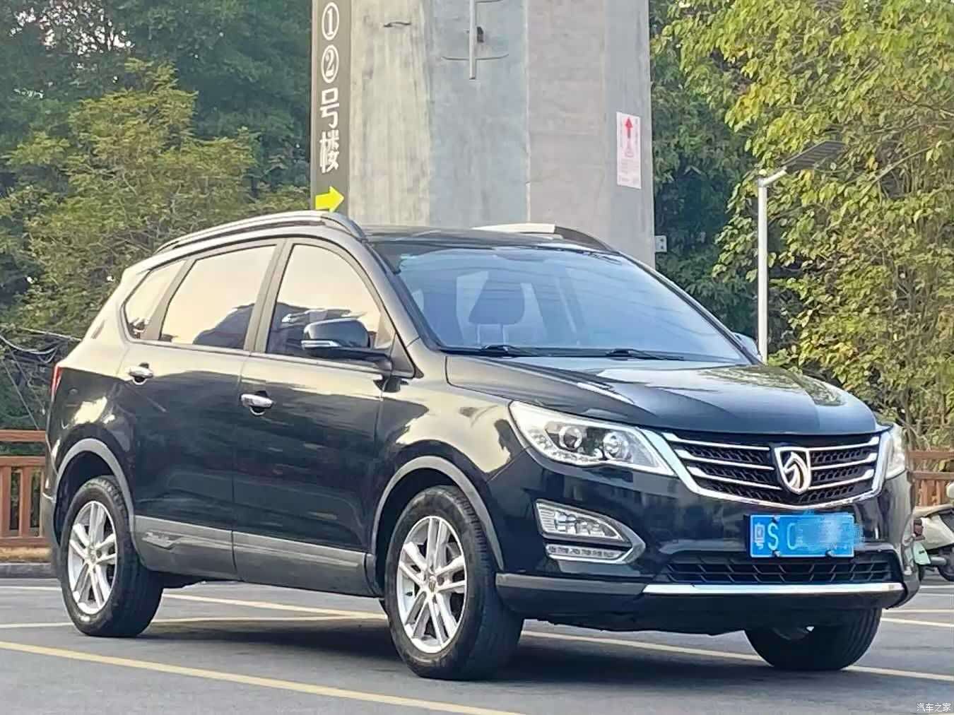 Wuling 560, 2016 3