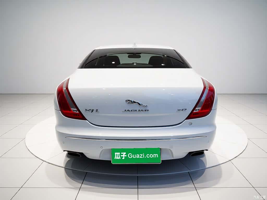 Jaguar XJ, 2016 6