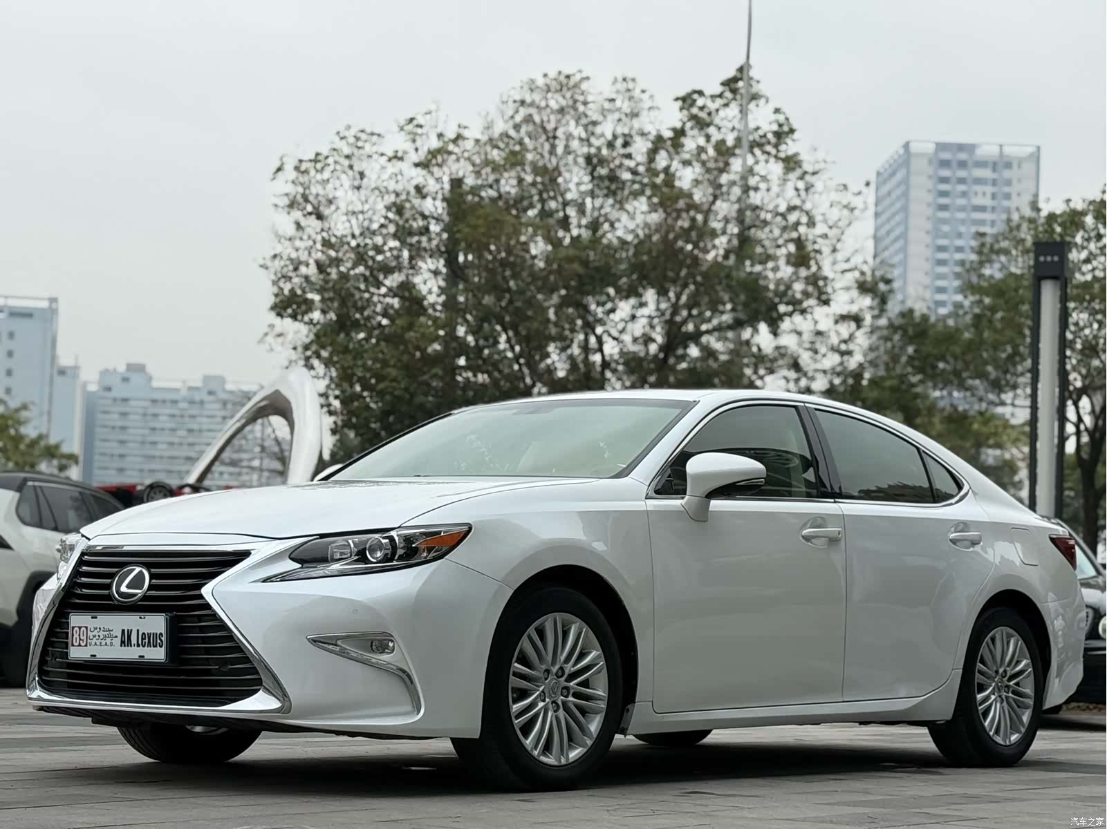 Lexus ES, 2017 1