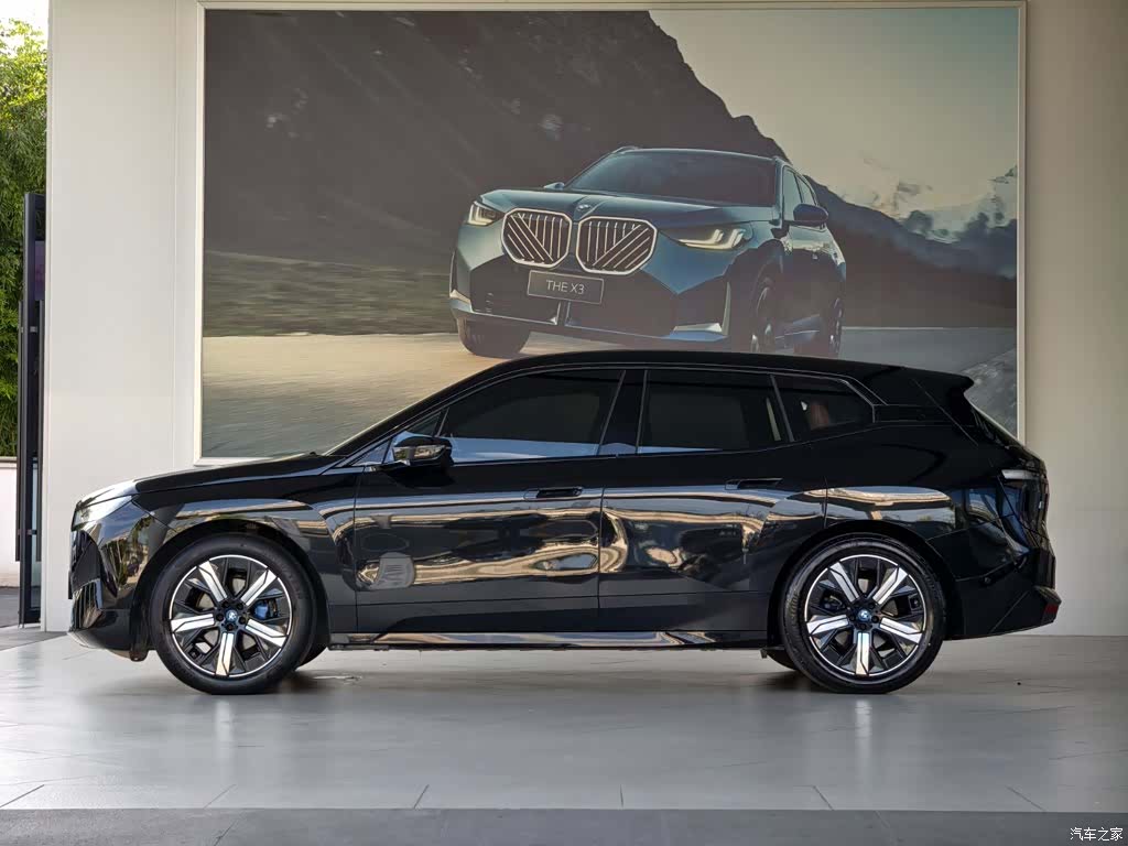BMW iX, 2023 все фото